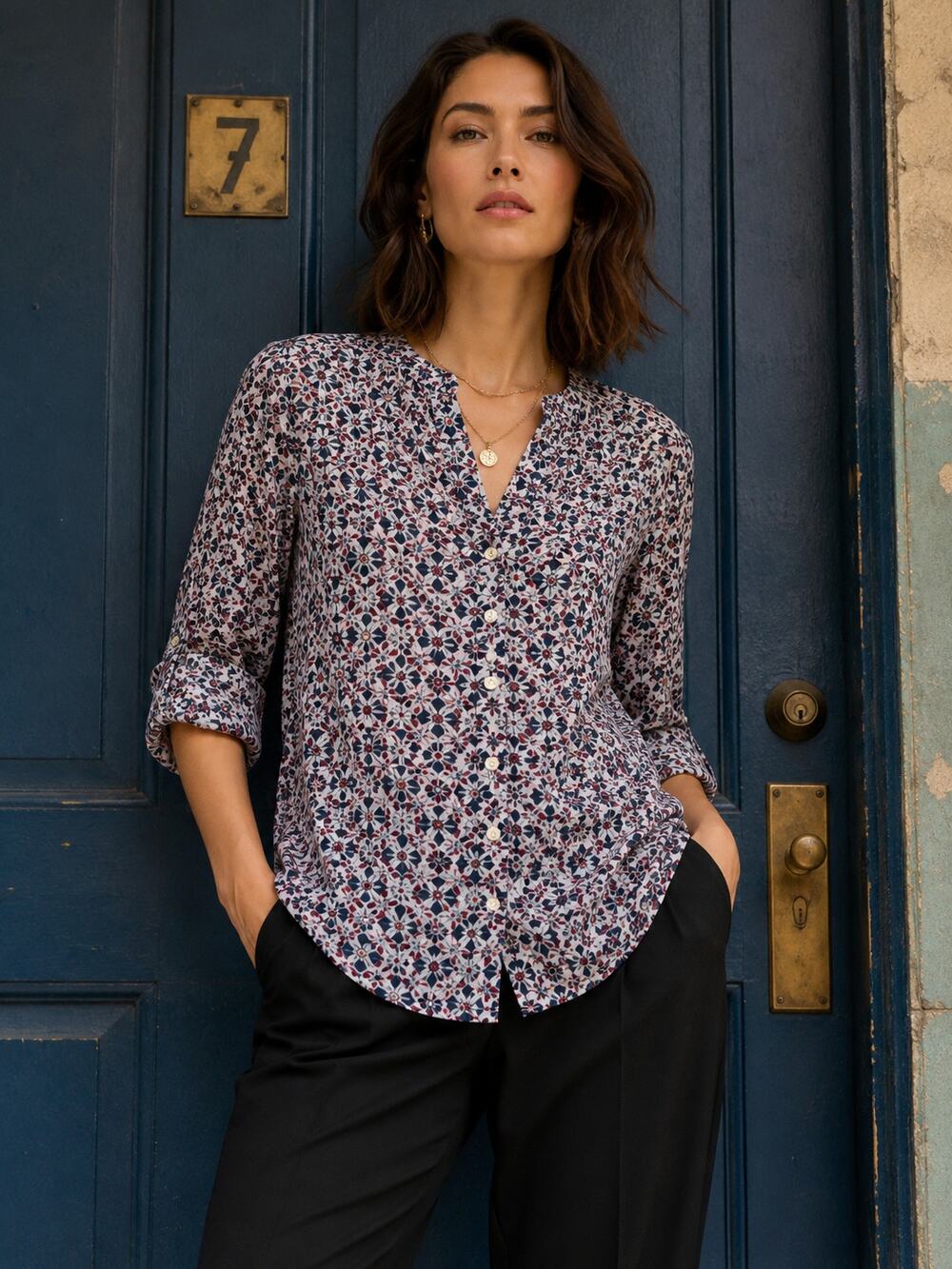 LOFT Medallion Print Roll Tab Sleeve Tunic Blouse Navy Burgundy Petite